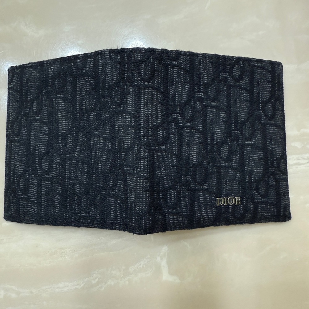Dior Black Textured Black Wallet - Picture 2 of 8